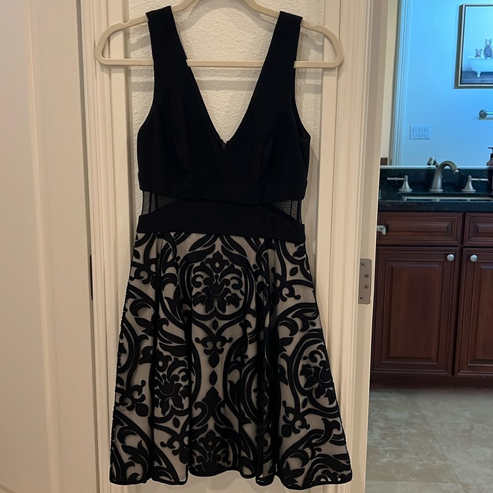 Beautiful dress size 4